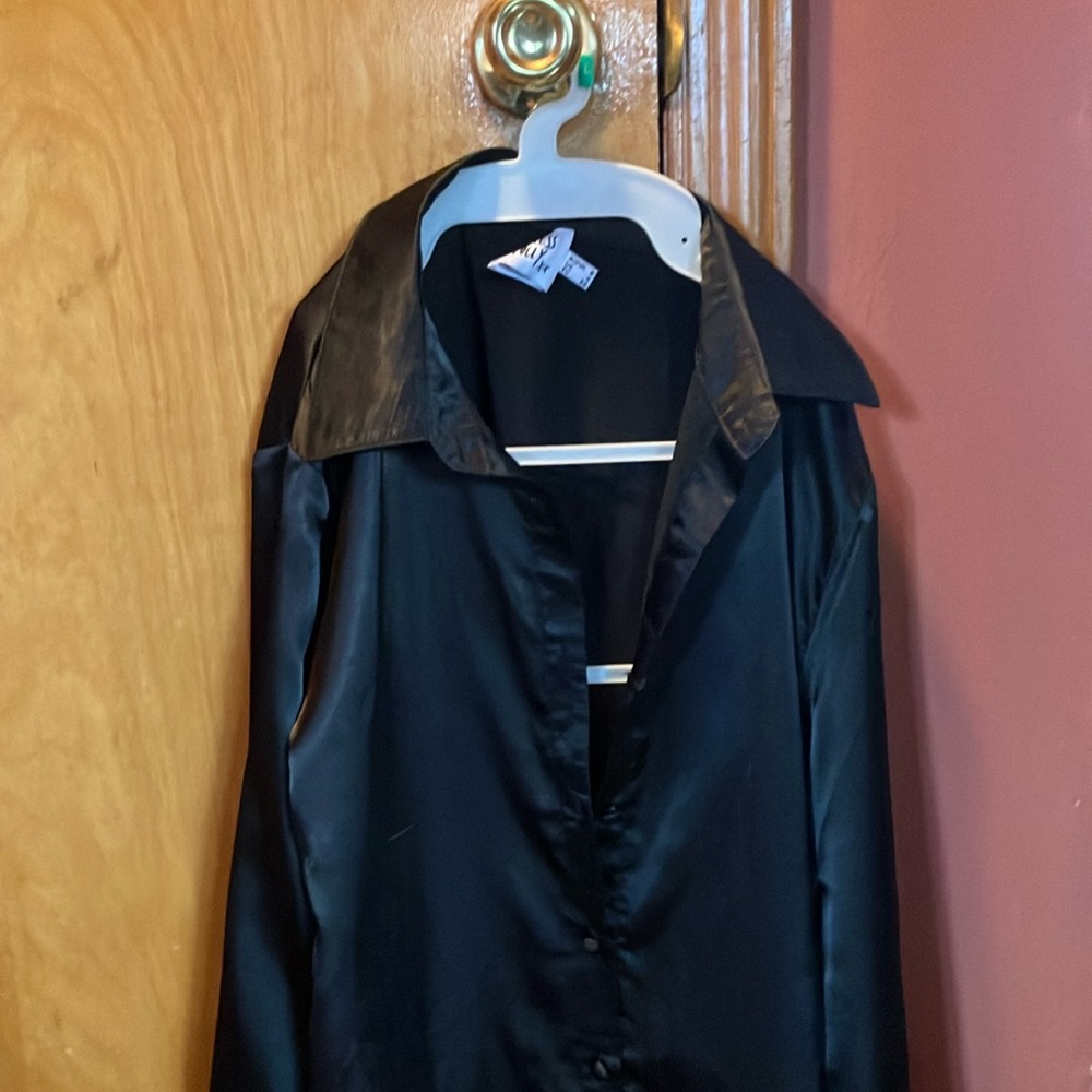 Elegant Black Satin Women's Shirt Dress